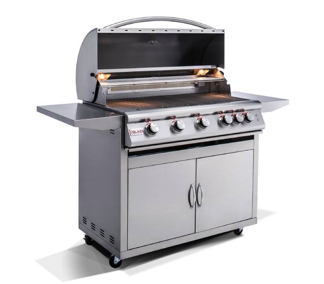 A stainless steel grill with six burners and two doors.